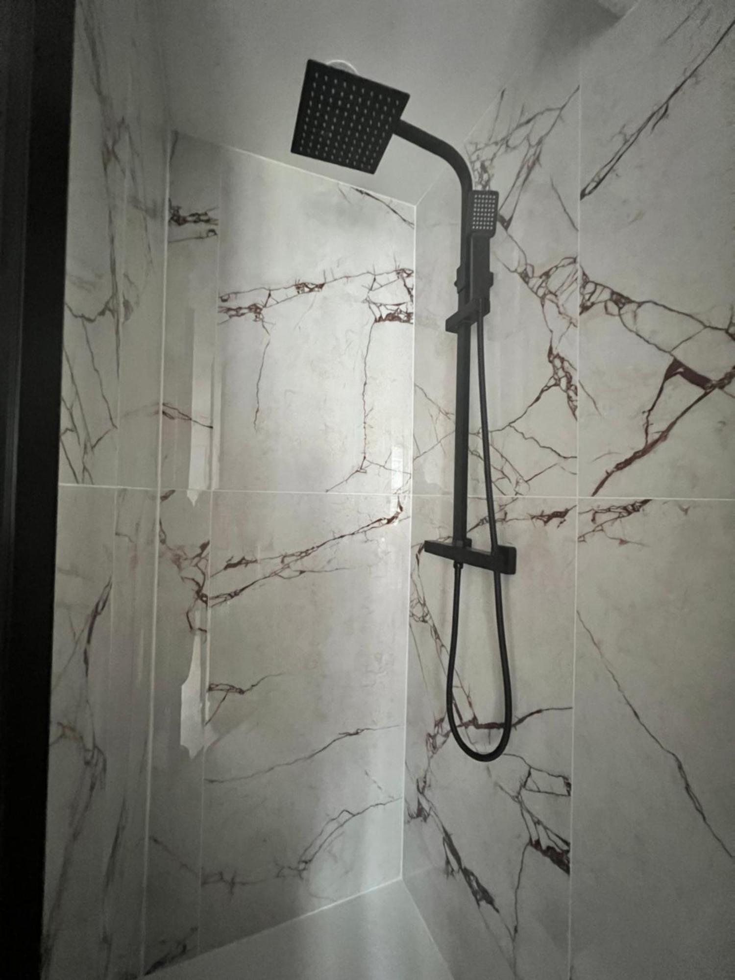 Batignolles, Montmartre Chambre 12M2 , Metro 13 Et 14 Paris Eksteriør bilde
